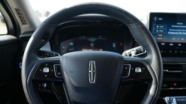 2023 Lincoln Corsair Standard
