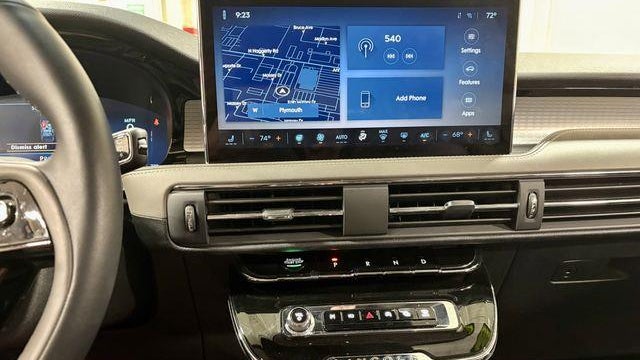2023 Lincoln Corsair Standard