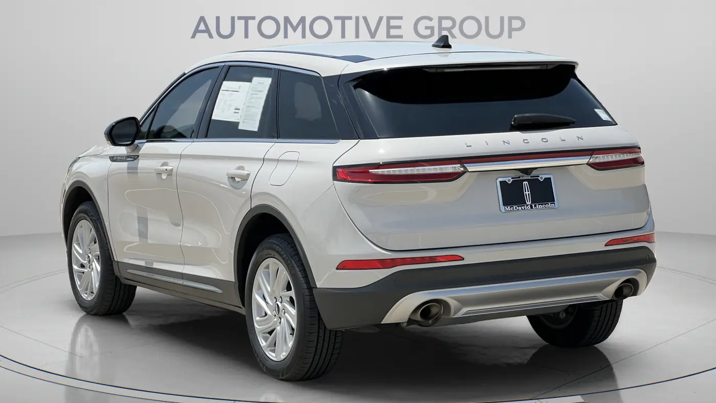 2023 Lincoln Corsair Standard