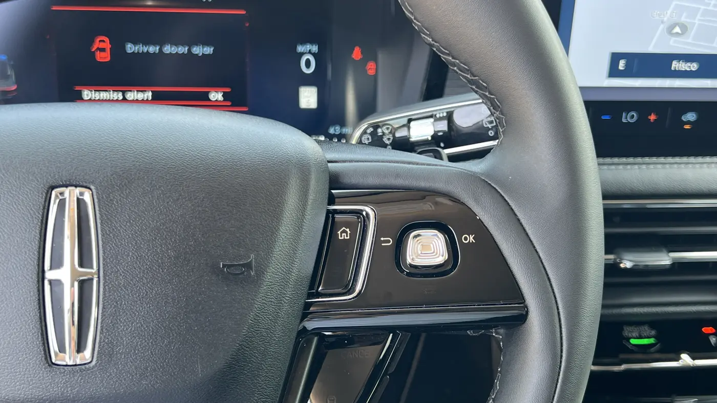 2023 Lincoln Corsair Standard