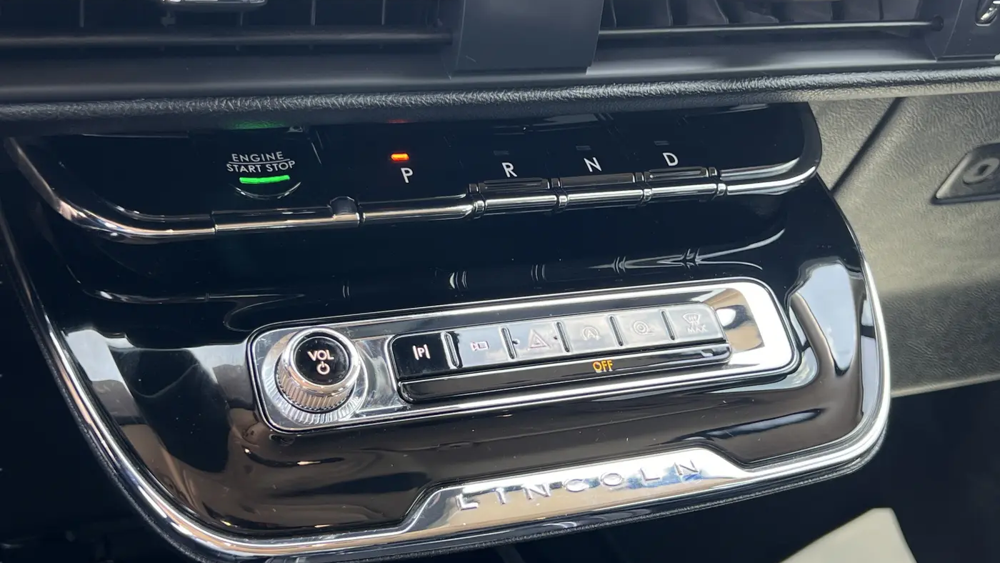 2023 Lincoln Corsair Standard