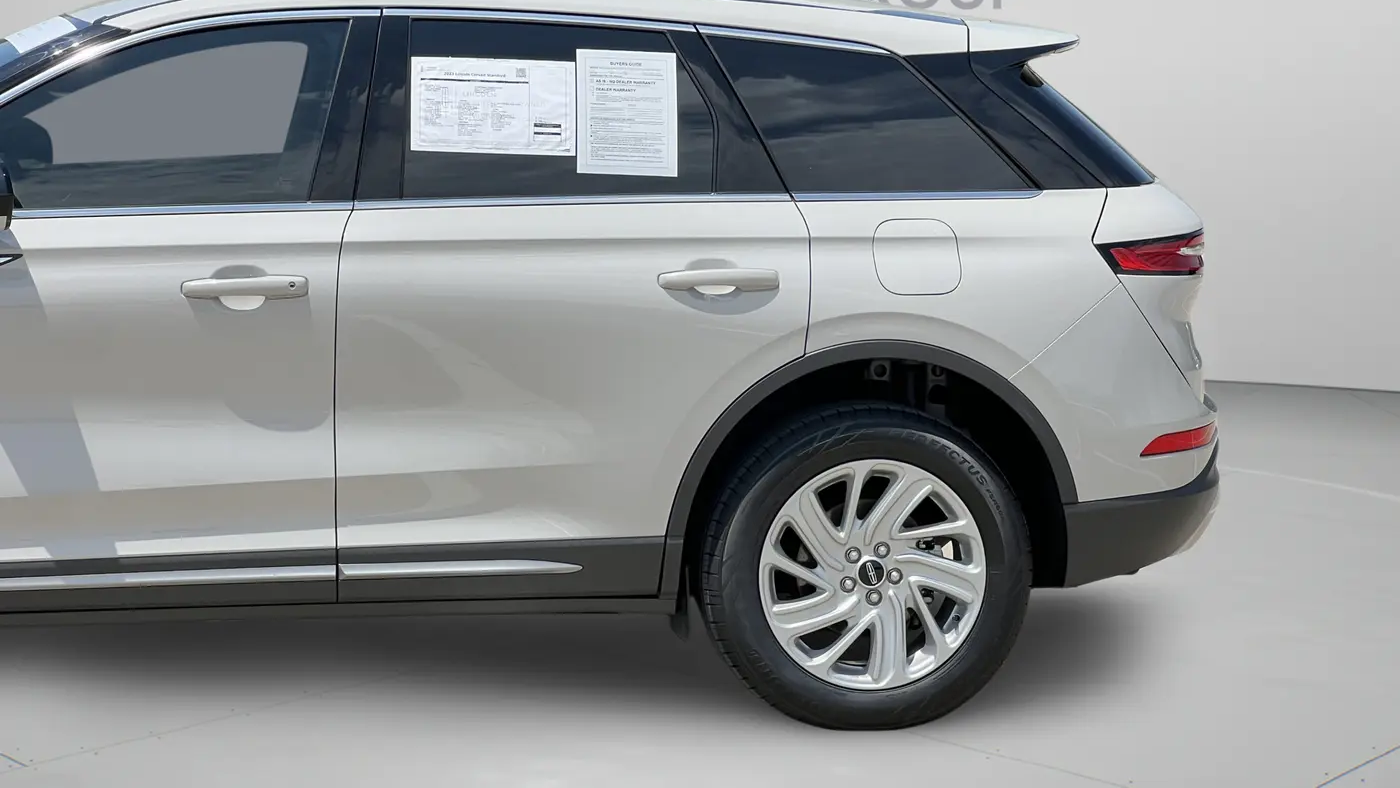 2023 Lincoln Corsair Standard