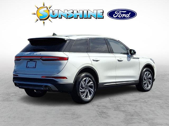 2023 Lincoln Corsair - $31,900