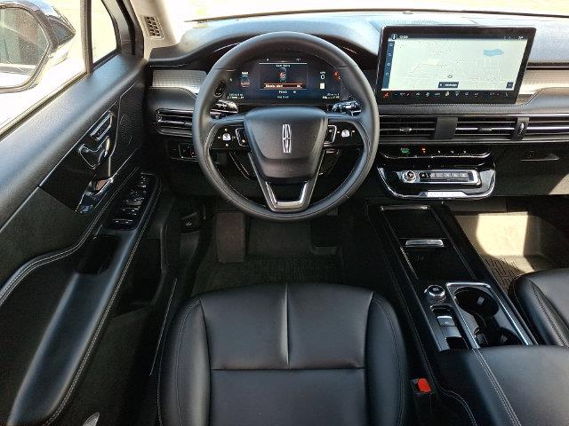 2023 Lincoln Corsair - $31,900