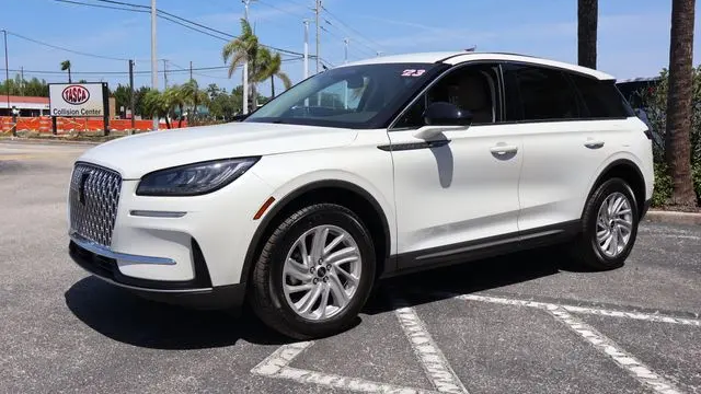 2023 Lincoln Corsair Standard