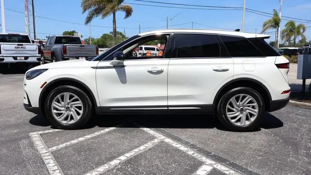 2023 Lincoln Corsair Standard