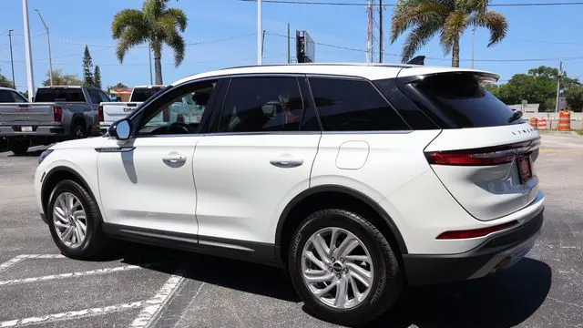 2023 Lincoln Corsair Standard