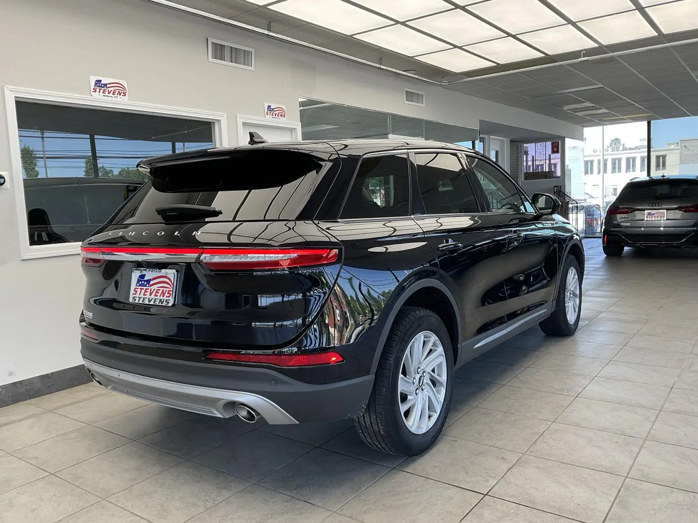 2023 Lincoln Corsair - $29,995