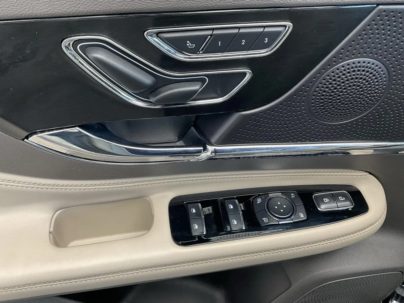 2023 Lincoln Corsair - $29,995