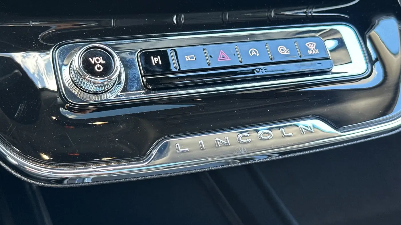 2025 Lincoln Corsair Premiere