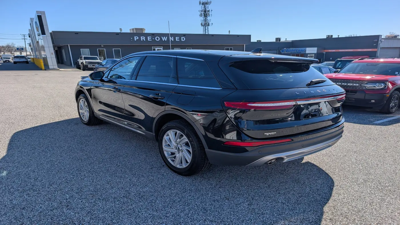 2023 Lincoln Corsair Standard