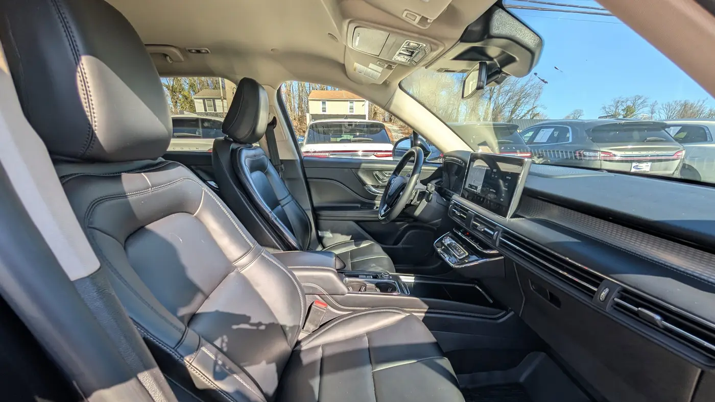 2023 Lincoln Corsair Standard