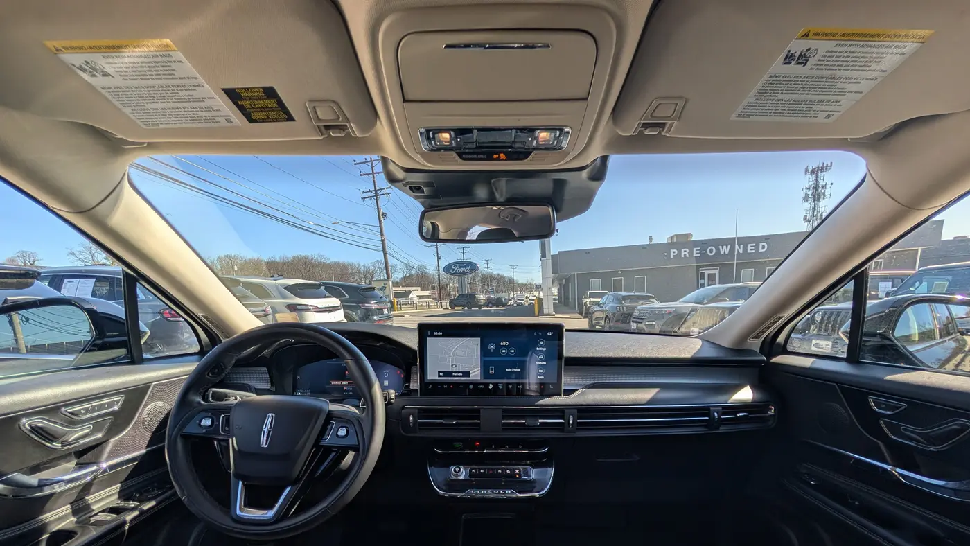 2023 Lincoln Corsair Standard
