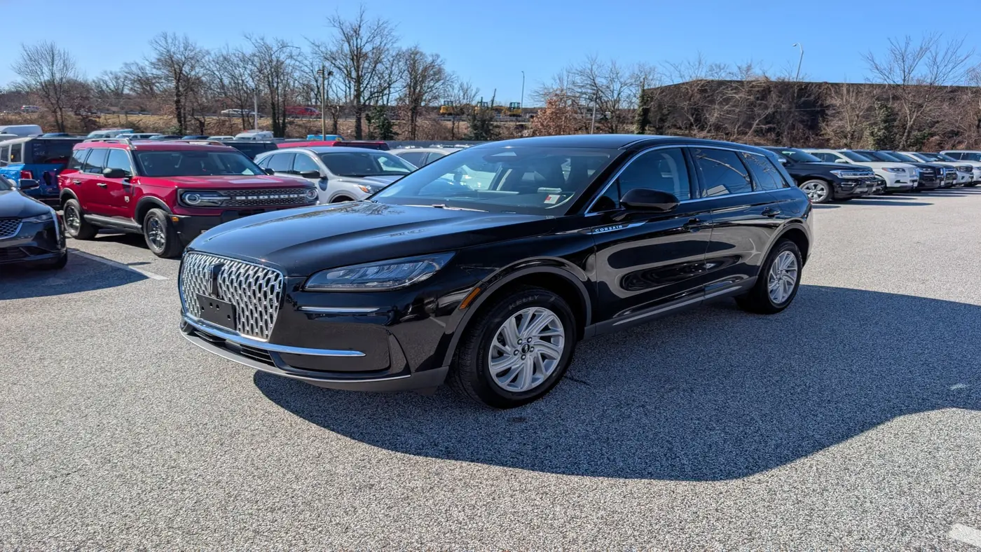 2023 Lincoln Corsair Standard