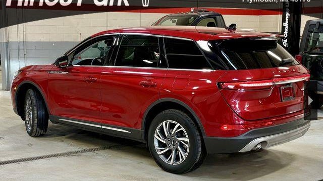 2023 Lincoln Corsair Standard