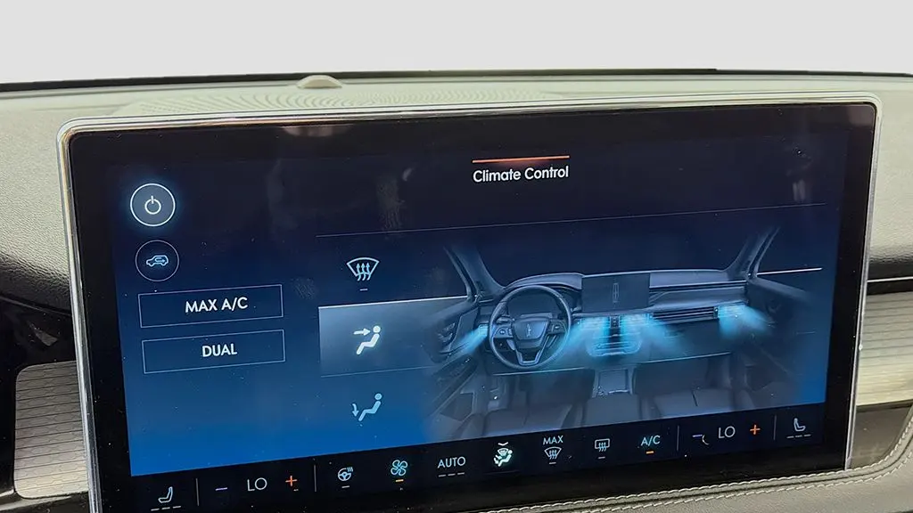 2023 Lincoln Corsair Standard
