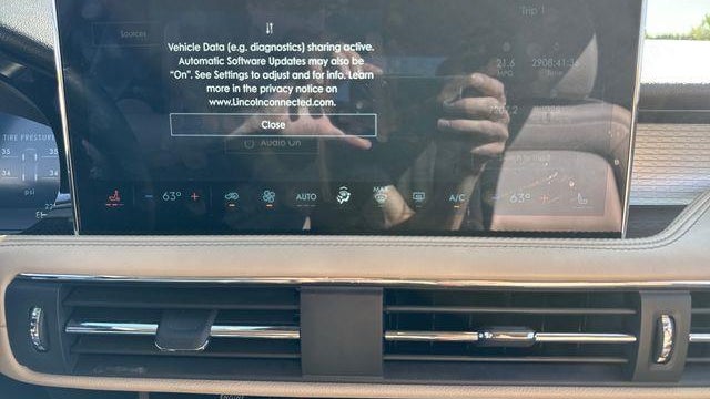 2025 Lincoln Corsair Premiere