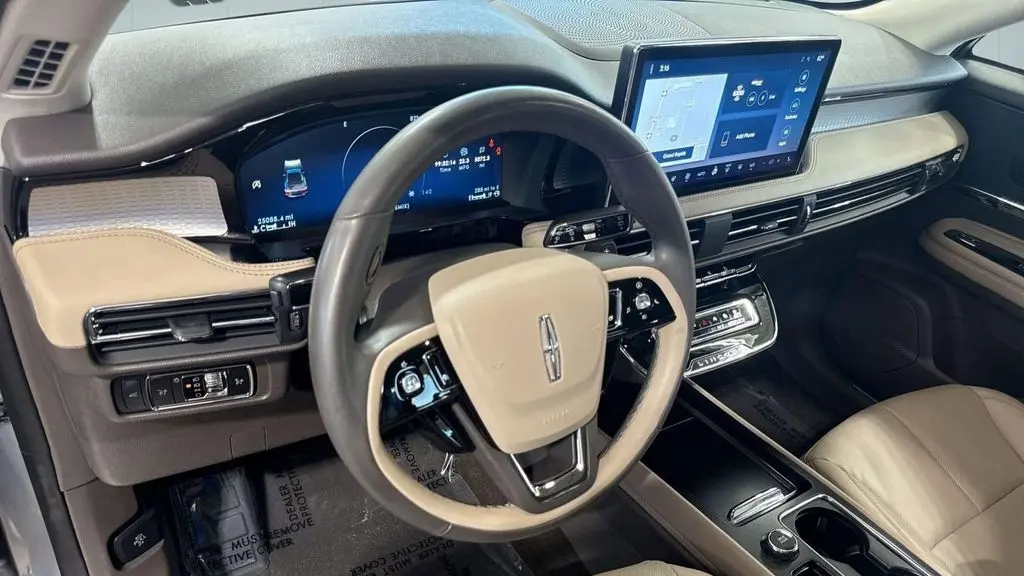 2023 Lincoln Corsair Standard