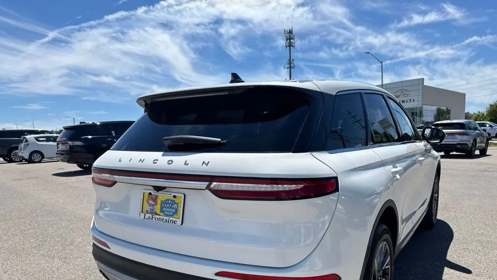 2023 Lincoln Corsair Standard