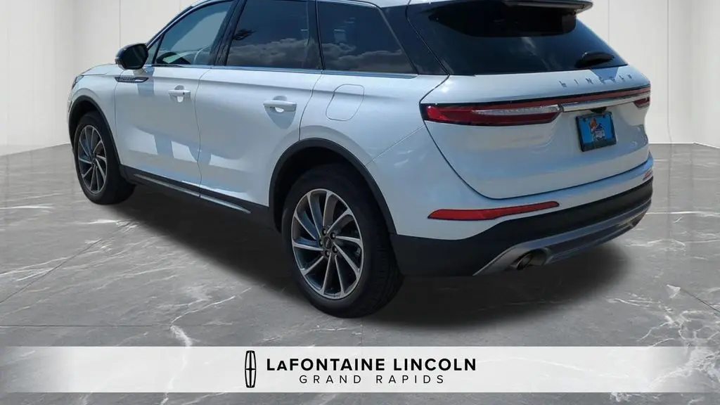2024 Lincoln Corsair Premiere