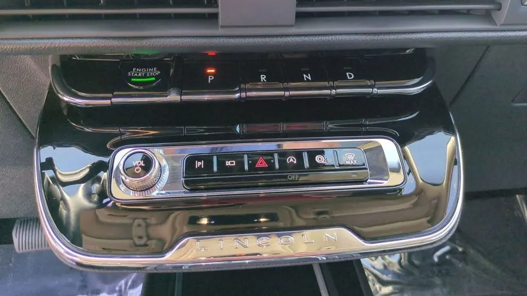 2024 Lincoln Corsair Premiere