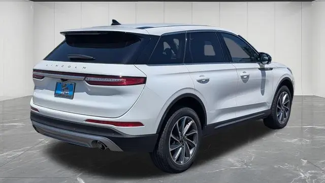 2024 Lincoln Corsair Premiere