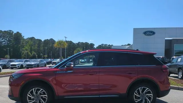 2025 Lincoln Corsair Premiere