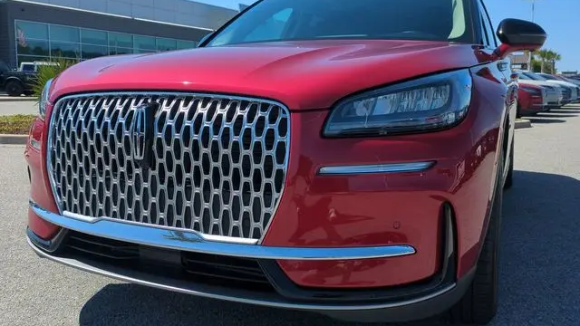 2025 Lincoln Corsair Premiere