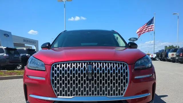 2025 Lincoln Corsair Premiere