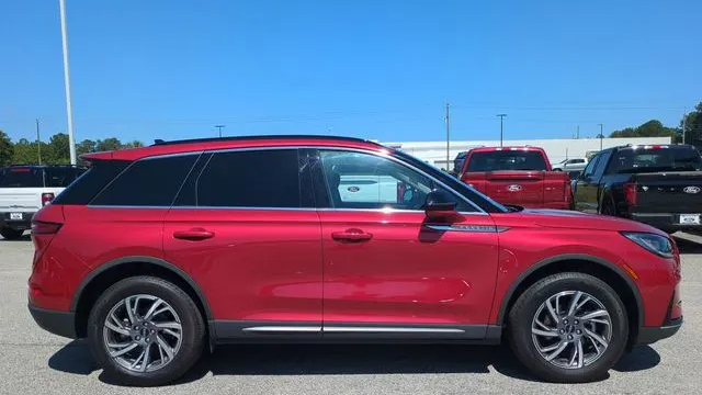 2025 Lincoln Corsair Premiere