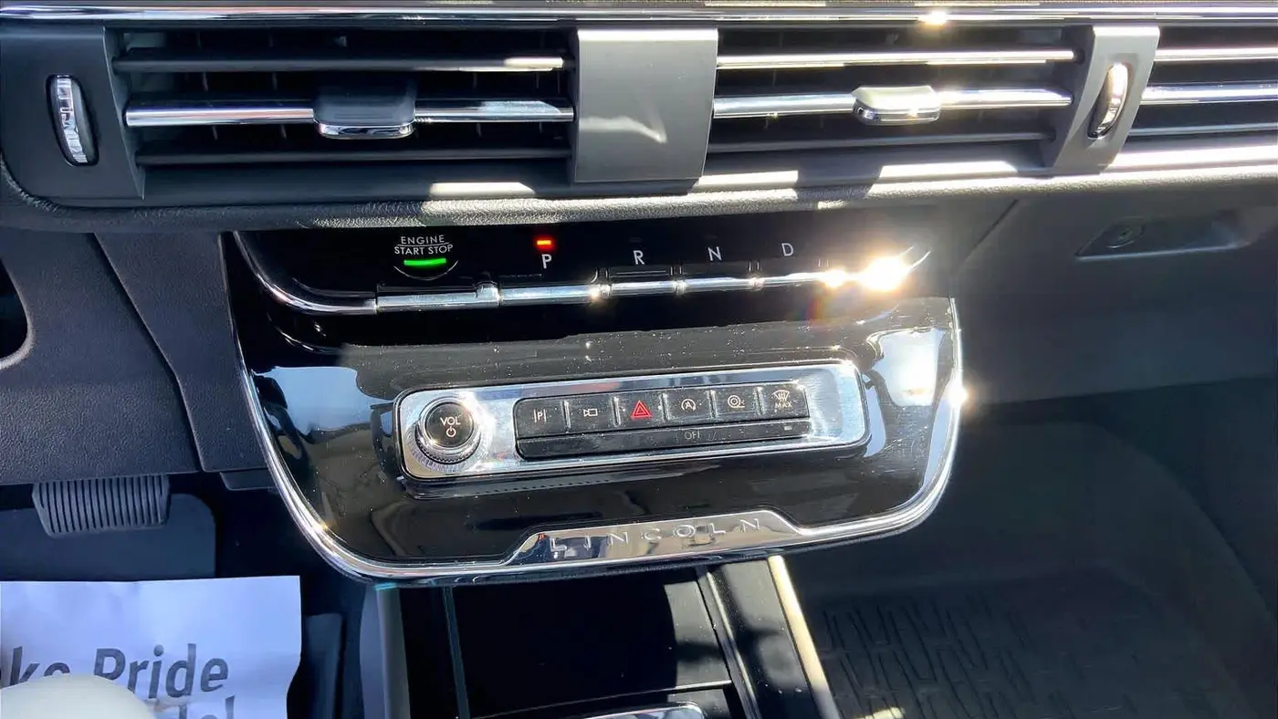 2025 Lincoln Corsair Premiere