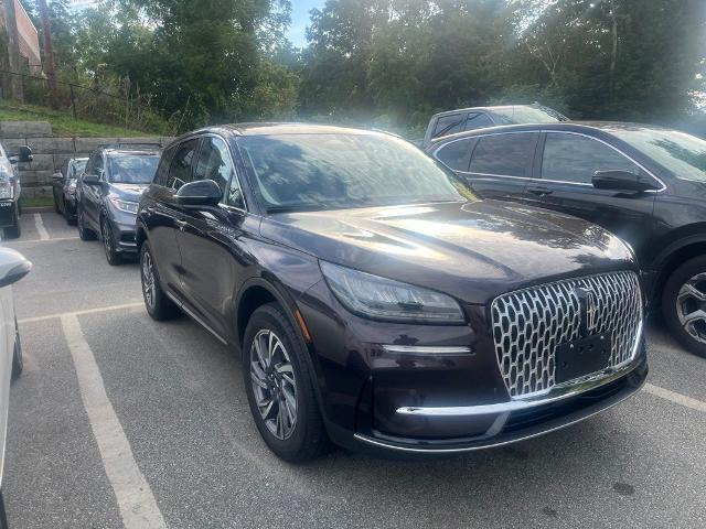 2023 Lincoln Corsair Standard — photo 1 of 11