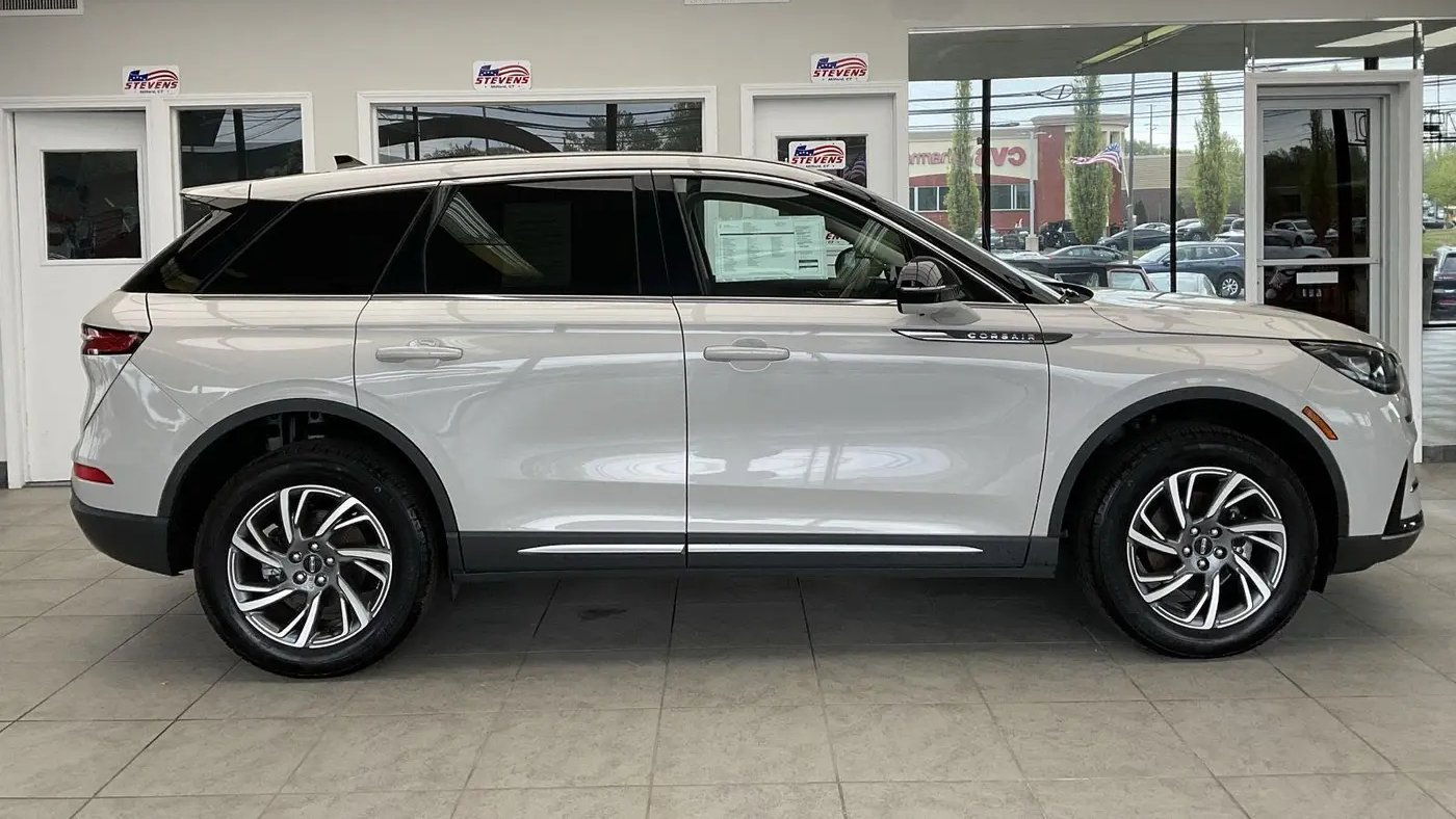2024 Lincoln Corsair Premiere
