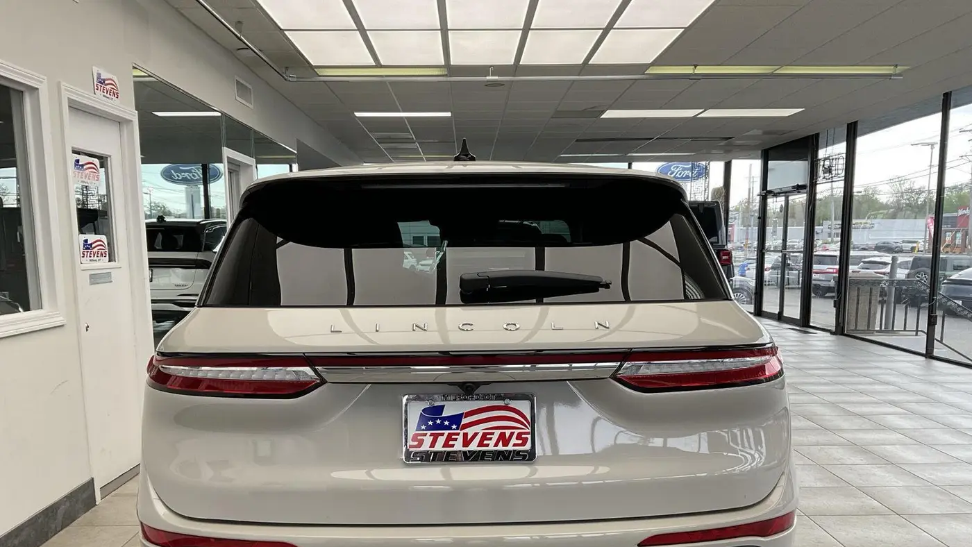2024 Lincoln Corsair Premiere