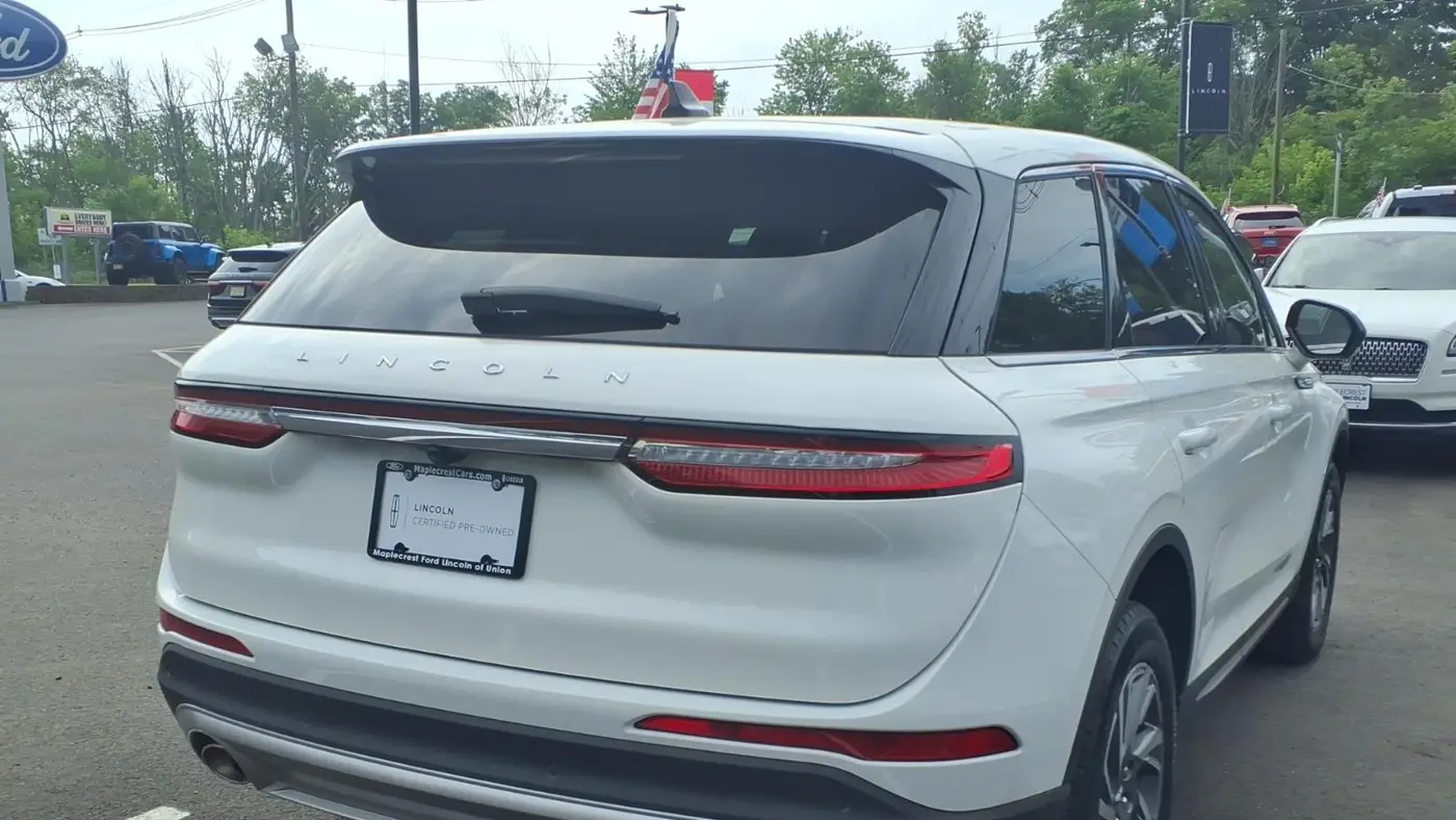 2023 Lincoln Corsair Standard