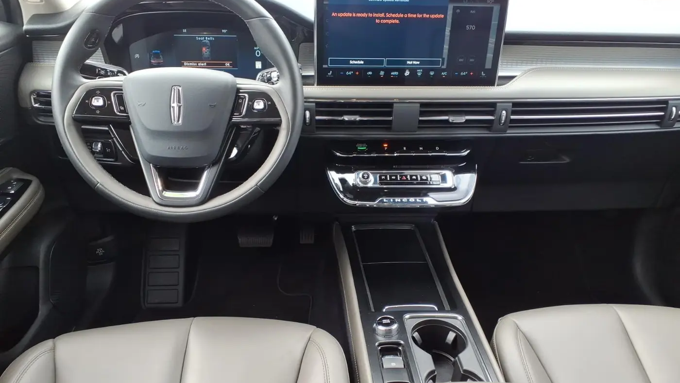 2023 Lincoln Corsair Standard