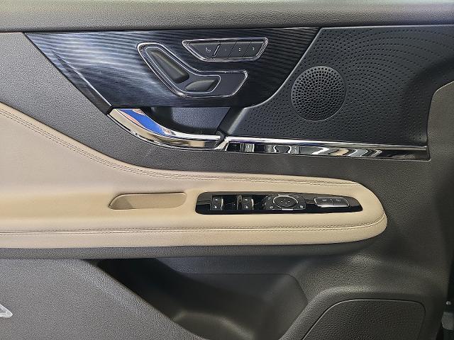 2023 Lincoln Corsair - $37,999