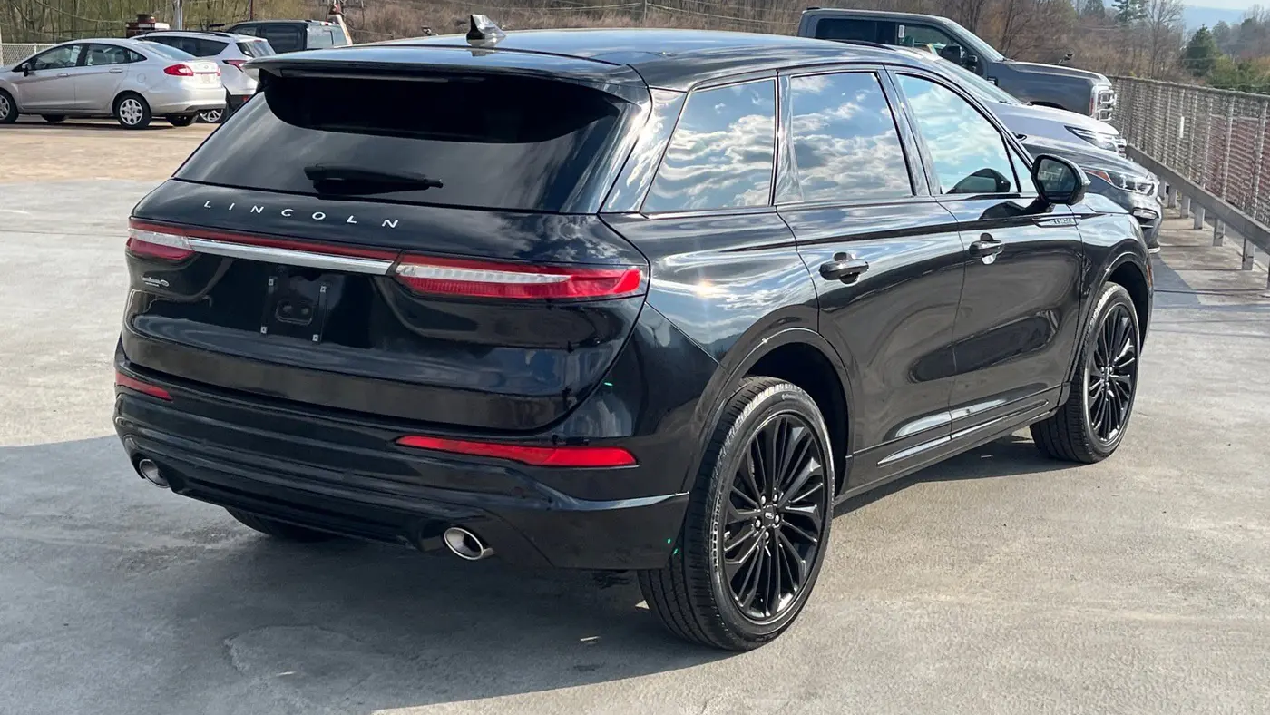 2023 Lincoln Corsair Standard