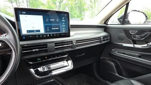2023 Lincoln Corsair Standard