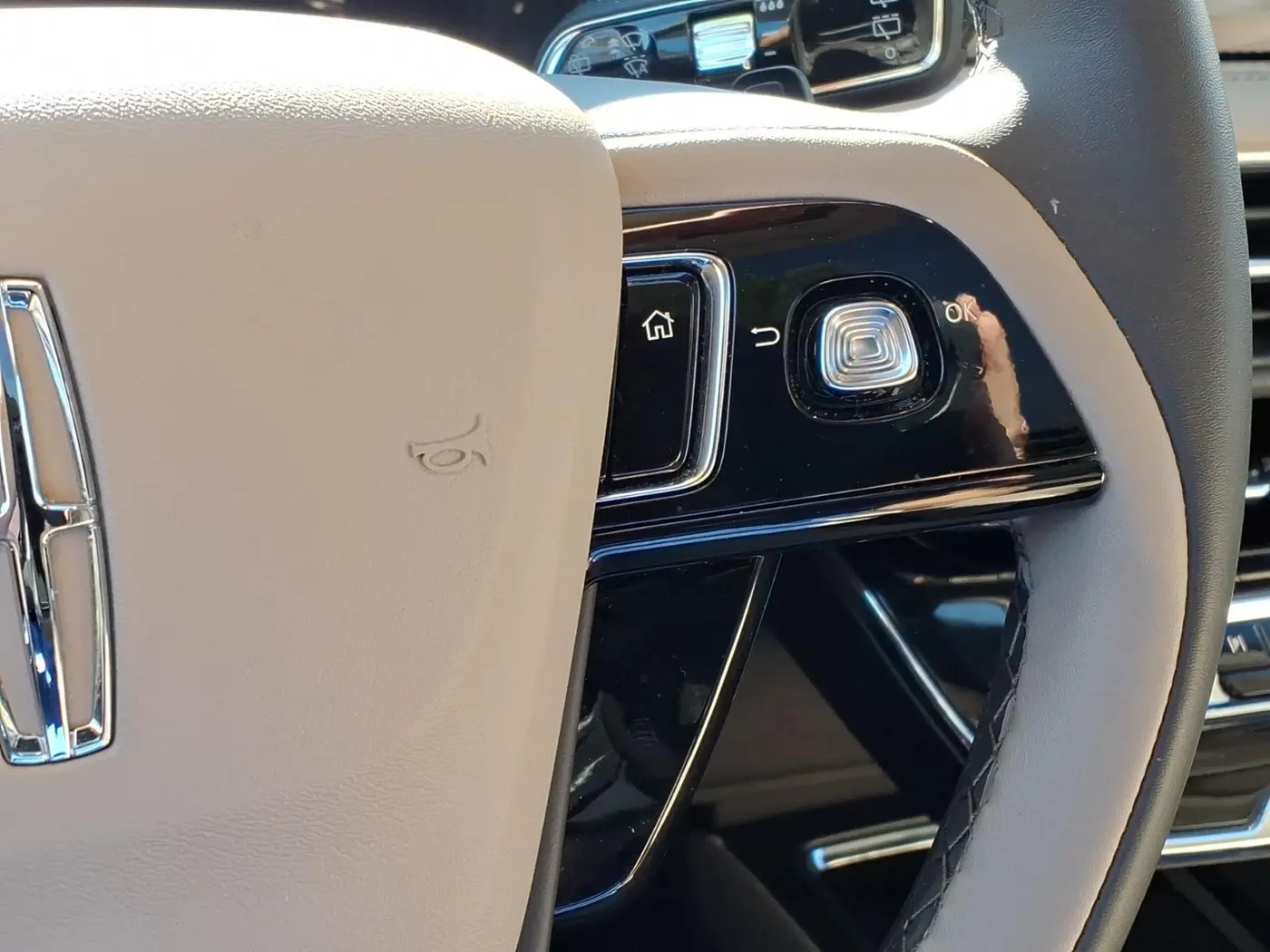 2024 Lincoln Corsair - $36,497
