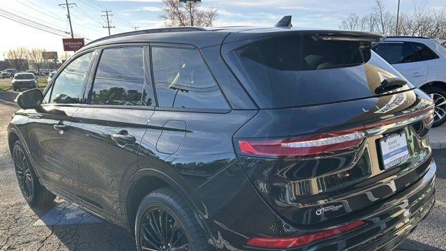 2025 Lincoln Corsair Premiere