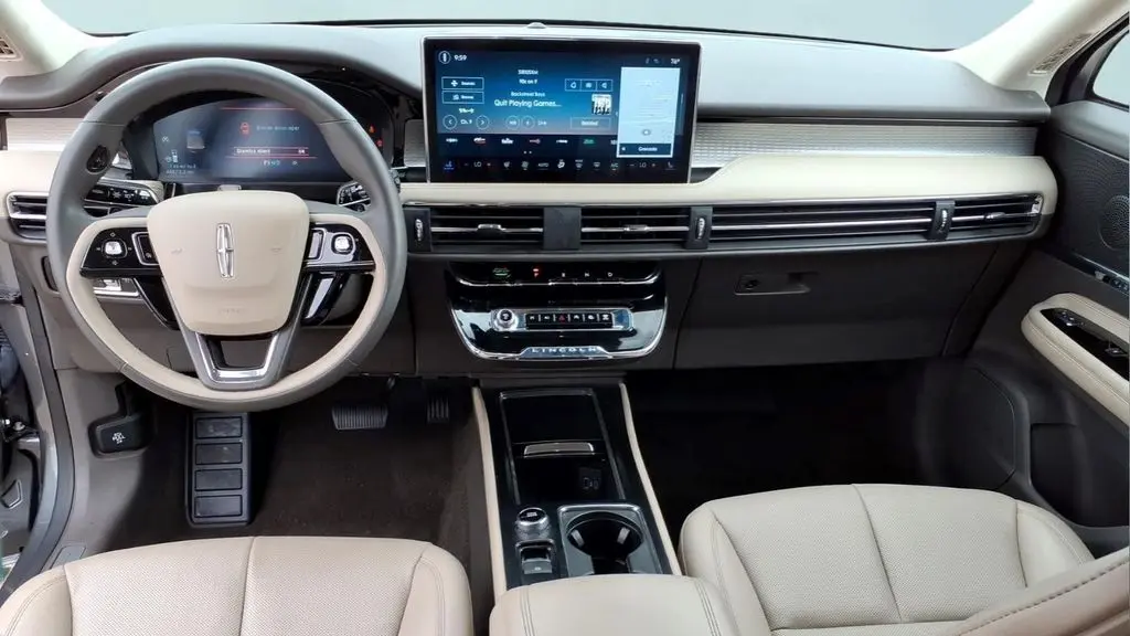 2023 Lincoln Corsair Standard