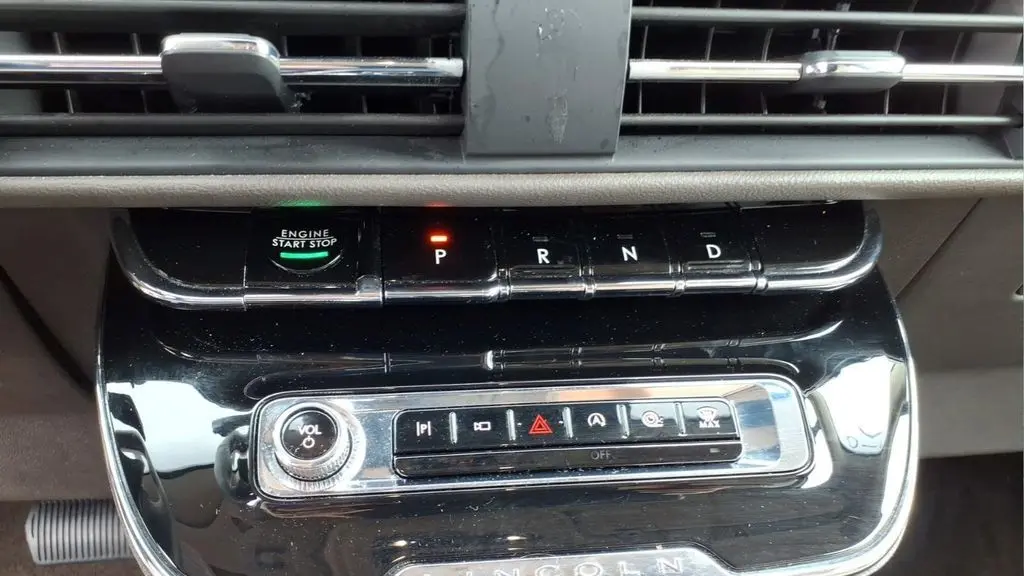 2023 Lincoln Corsair Standard