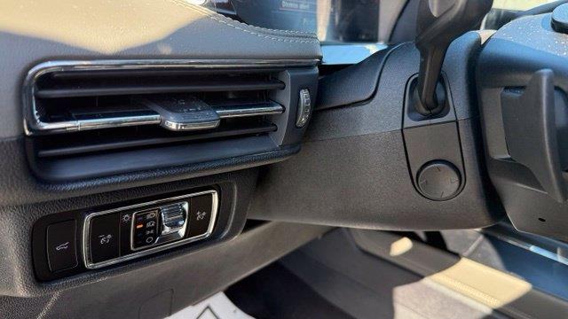 2023 Lincoln Corsair - $29,495