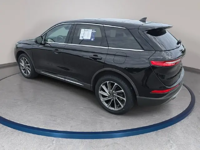 2023 Lincoln Corsair - $30,882