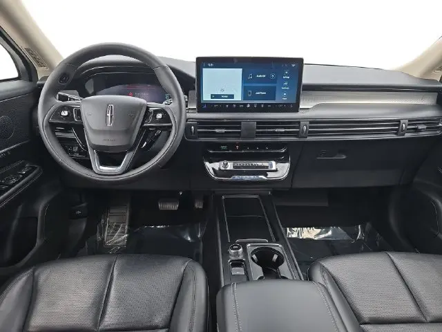 2023 Lincoln Corsair - $30,882