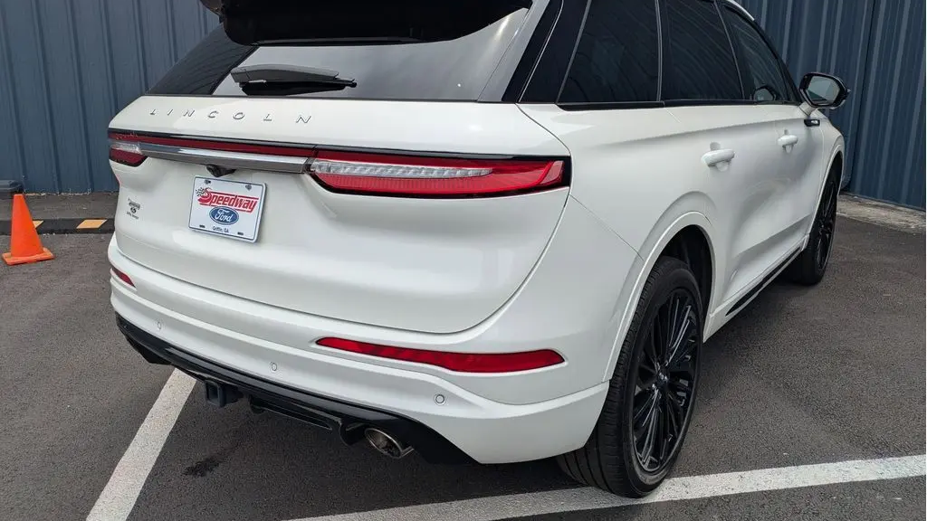 2025 Lincoln Corsair Premiere