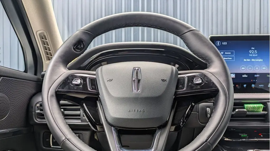 2025 Lincoln Corsair Premiere