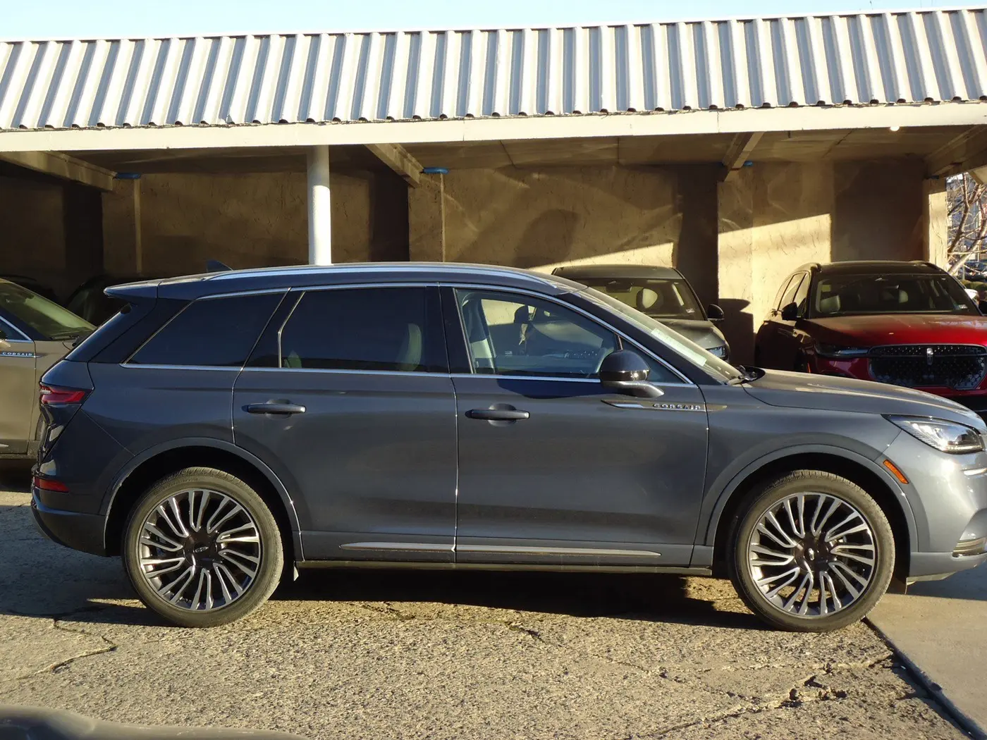 2022 Lincoln Corsair Standard — photo 1 of 12