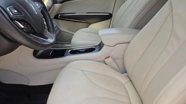 2015 Lincoln MKC Base